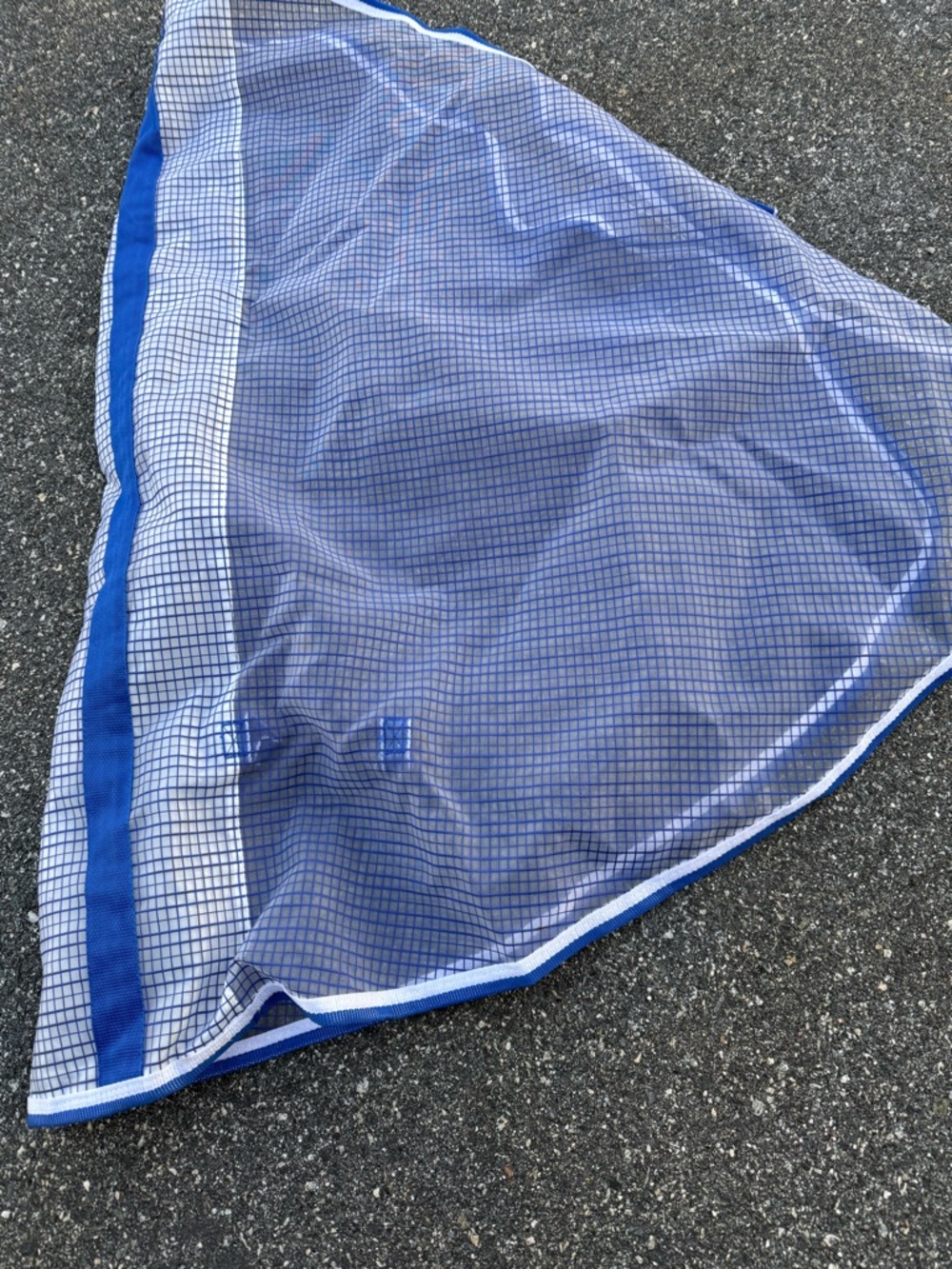 Weatherbetta Blue and White Checkered Mesh fly Neck cover horse L NEW w/ o tags